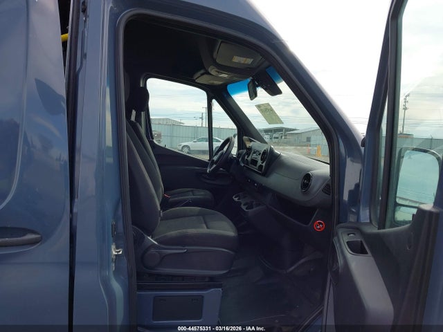 WD4PF0CD4KP065770 Mercedes-Benz Sprinter 2500 Standard Roof V6