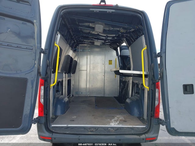 WD4PF0CD4KP065770 Mercedes-Benz Sprinter 2500 Standard Roof V6