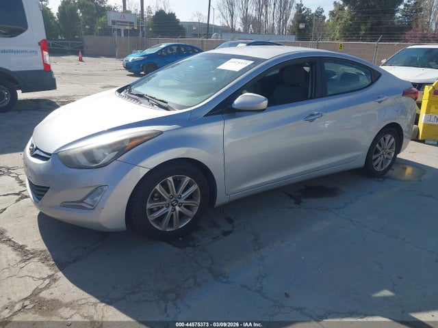 Hyundai ELANTRA SE 2014 5NPDH4AE4EH518182 Image 2