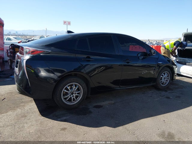 Toyota Prius Two 2017 JTDKBRFU0H3575713 Image 14
