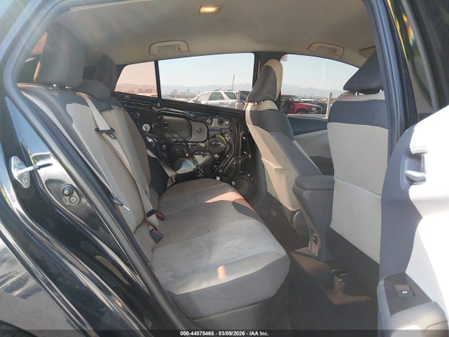 Toyota Prius Two 2017 JTDKBRFU0H3575713 Image 8