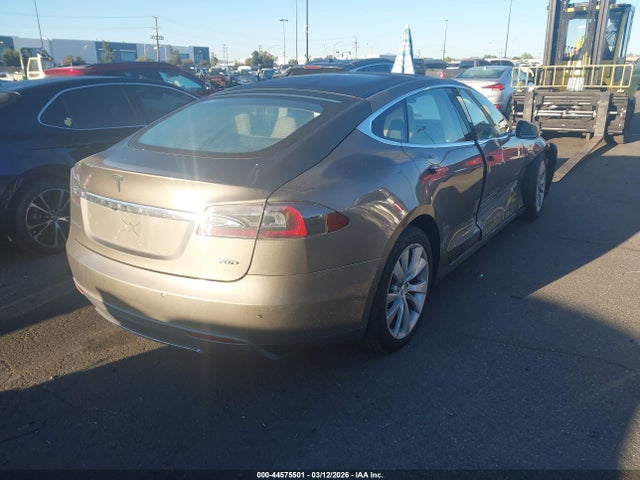 2015 TESLA MODEL S 5YJSA1E26FF102550 Photo 3
