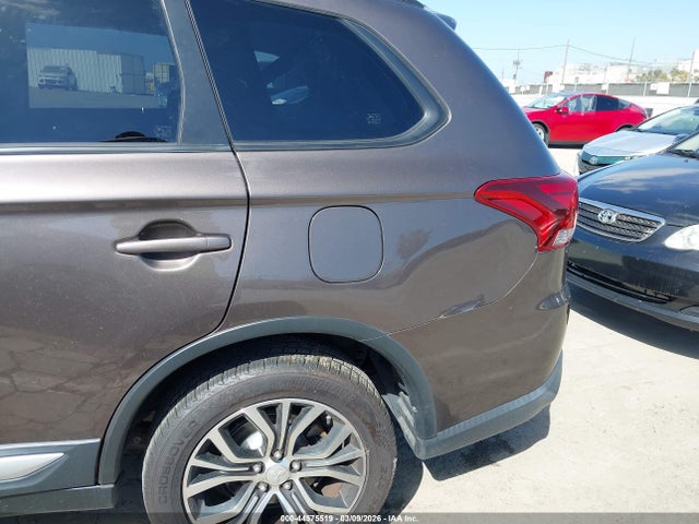 2016 MITSUBISHI OUTLANDER JA4AD3A33GZ022755 Photo 5