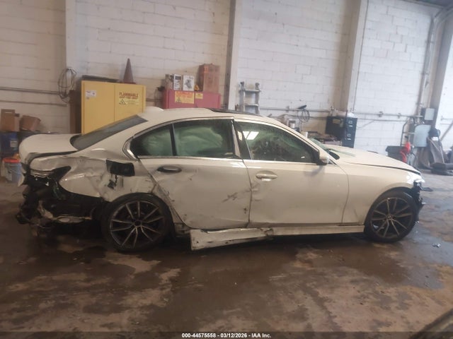 44575558 :رقم المزاد ، 3MW5R7J08L8B20722 vin ، 2020 Bmw 330i Xdrive مزاد بيع