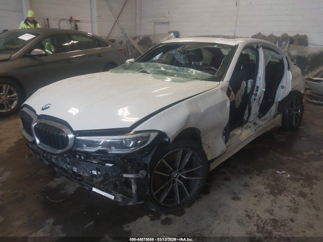 44575558 :رقم المزاد ، 3MW5R7J08L8B20722 vin ، 2020 Bmw 330i Xdrive مزاد بيع