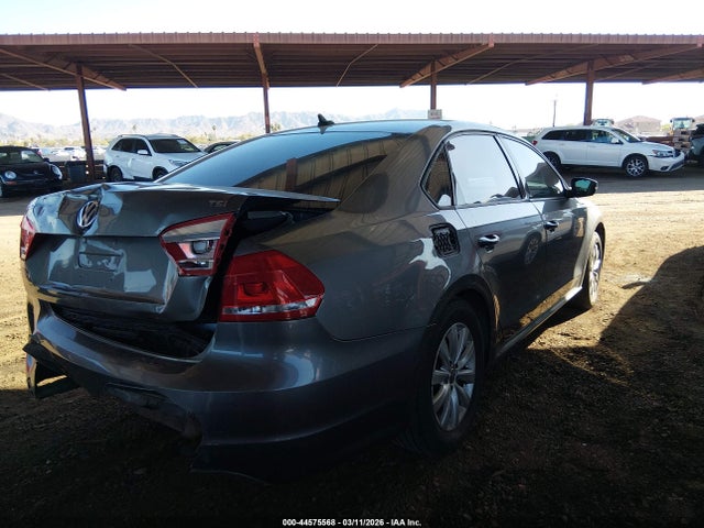 2015 Volkswagen Passat 1.8t Wolfsburg Edition მანქანა იყიდება აუქციონზე, vin: 1VWAT7A39FC037436, აუქციონის ნომერი: 44575568