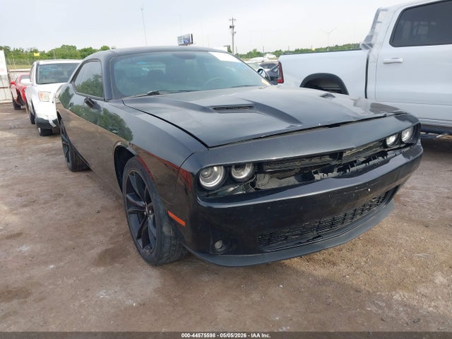 44575598 :رقم المزاد ، 2C3CDZAG3JH271993 vin ، 2018 Dodge Challenger Sxt مزاد بيع