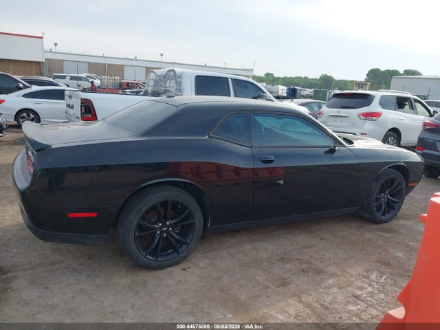 44575598 :رقم المزاد ، 2C3CDZAG3JH271993 vin ، 2018 Dodge Challenger Sxt مزاد بيع