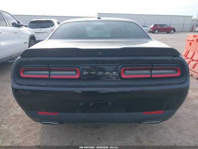 44575598 :رقم المزاد ، 2C3CDZAG3JH271993 vin ، 2018 Dodge Challenger Sxt مزاد بيع