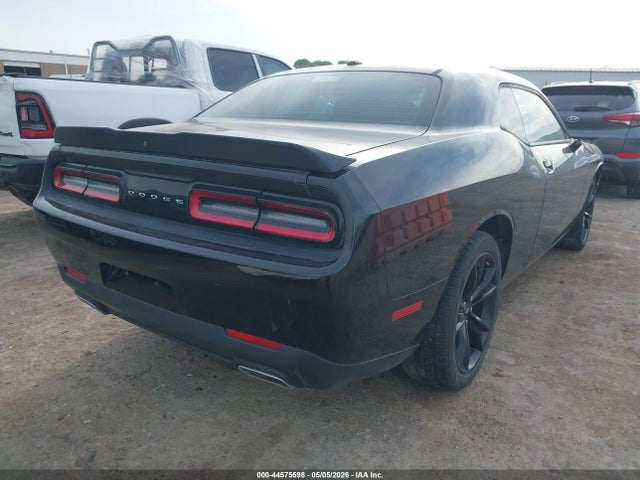 44575598 :رقم المزاد ، 2C3CDZAG3JH271993 vin ، 2018 Dodge Challenger Sxt مزاد بيع