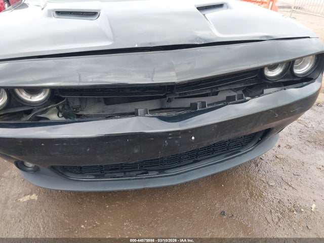 44575598 :رقم المزاد ، 2C3CDZAG3JH271993 vin ، 2018 Dodge Challenger Sxt مزاد بيع