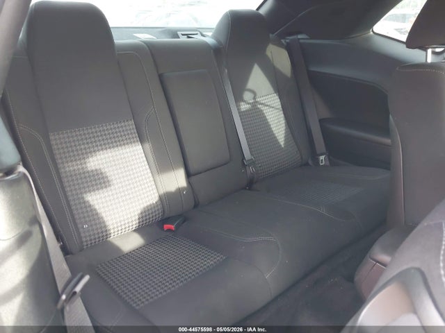 44575598 :رقم المزاد ، 2C3CDZAG3JH271993 vin ، 2018 Dodge Challenger Sxt مزاد بيع