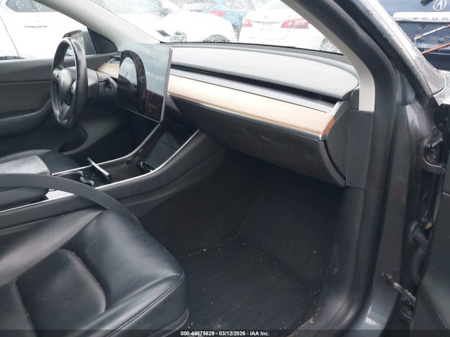 Продаж на аукціоні авто 2020 Tesla Model Y Long Range Dual Motor All-wheel Drive, vin: 5YJYGDEE6LF015084, номер лоту: 44575629