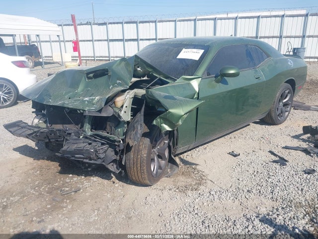 44575686 :رقم المزاد ، 2C3CDZAG0JH333821 vin ، 2018 Dodge Challenger Sxt Plus مزاد بيع