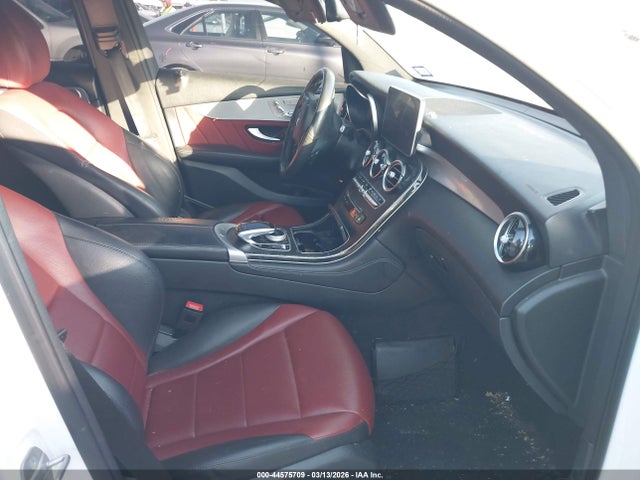 2019 MERCEDES-BENZ GLC 300 COUPE WDC0J4KB2KF663972 Photo 4