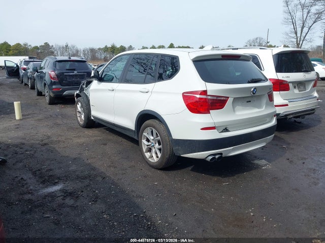 2014 BMW X3 5UXWX7C53EL984139 Photo 2