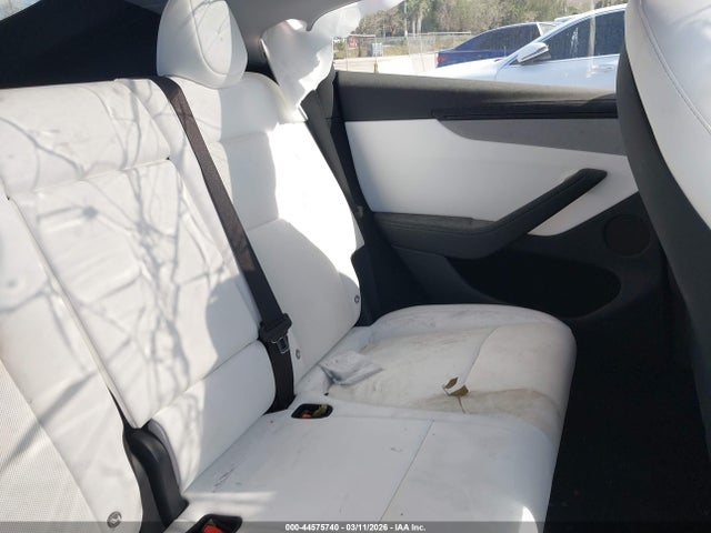 2026 TESLA MODEL Y 7SAYGDED2TF539178 Photo 7