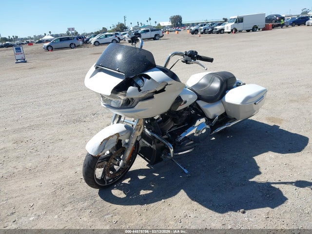 Harley-Davidson FLTRX 2024 1HD1KH722RB649383 Image 2