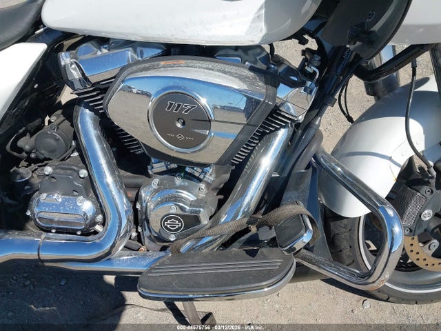 Harley-Davidson FLTRX 2024 1HD1KH722RB649383 Image 8