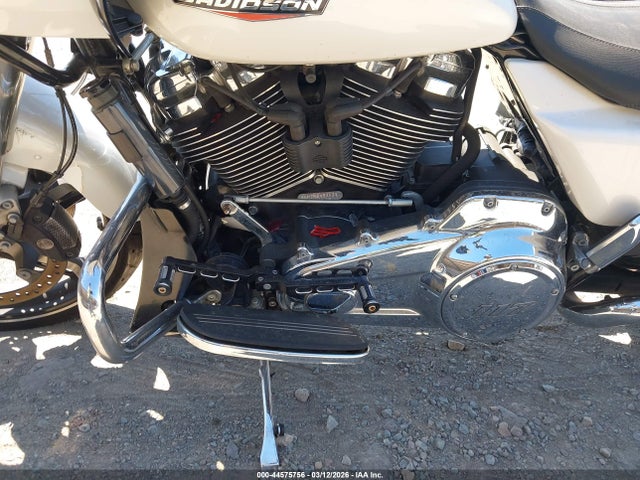 Harley-Davidson FLTRX 2024 1HD1KH722RB649383 Image 9