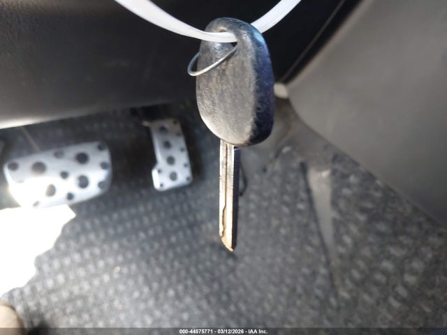 2005 LEXUS IS 300 JTHBD192650099498 Photo 10