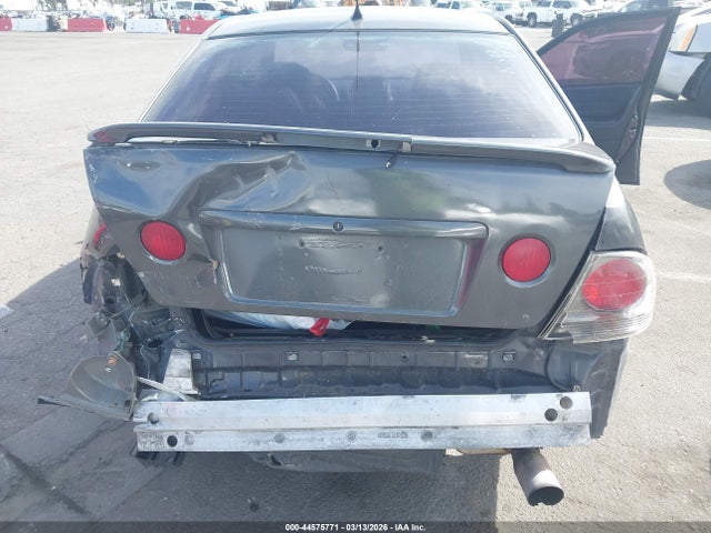 2005 LEXUS IS 300 JTHBD192650099498 Photo 5