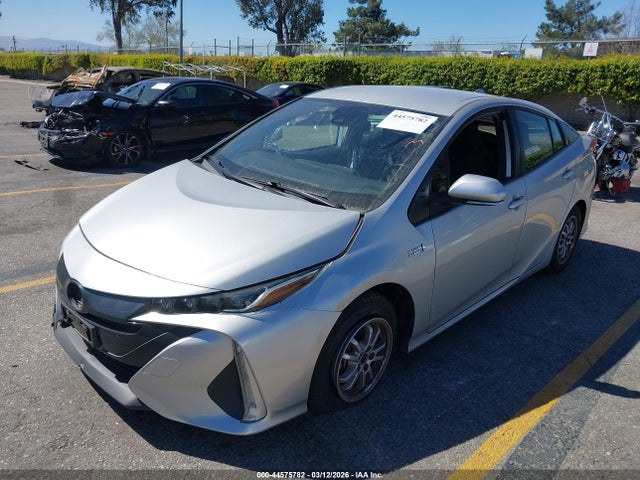 Toyota Prius Prime Le 2021 JTDKAMFP8M3170922 Image 2