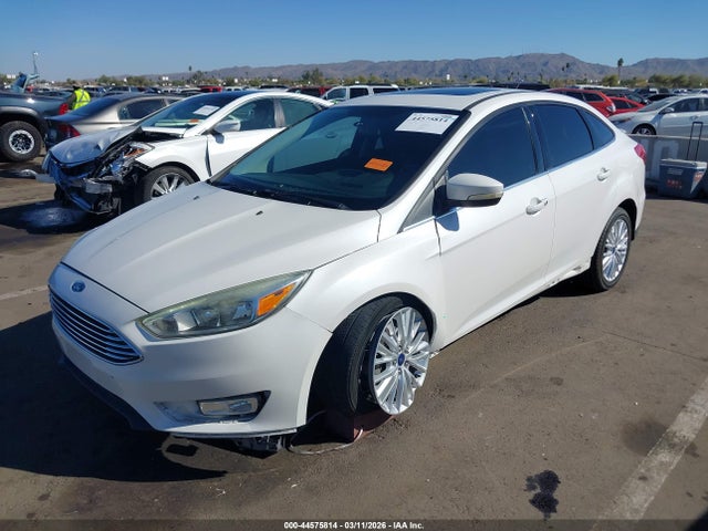 Ford Focus Titanium 2016 1FADP3J22GL274846 Image 6