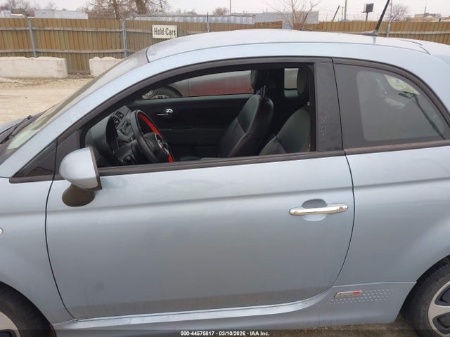 2015 FIAT 500E 3C3CFFGE3FT685398 Photo 5