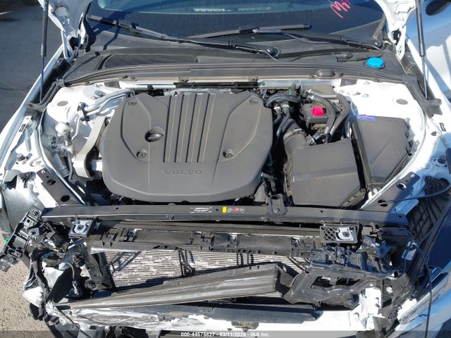 Volvo S60 B5 Ultimate Dark Theme 2024 7JRL12TM6RG303097 Image 10