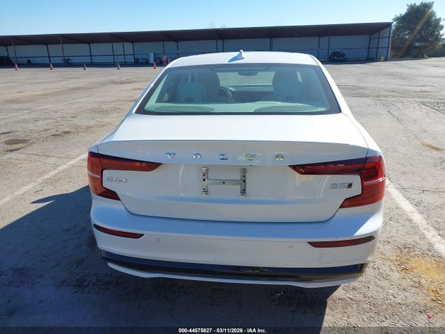 Volvo S60 B5 Ultimate Dark Theme 2024 7JRL12TM6RG303097 Image 17