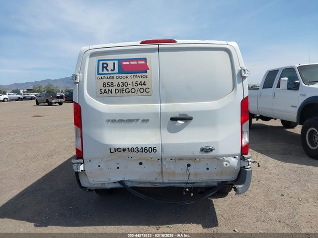 Ford Transit-150 2016 1FTYE1YM3GKA56059 Image 17
