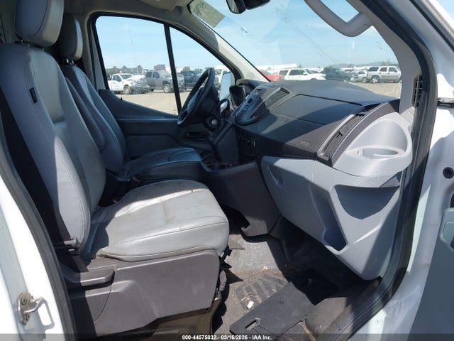 Ford Transit-150 2016 1FTYE1YM3GKA56059 Image 5