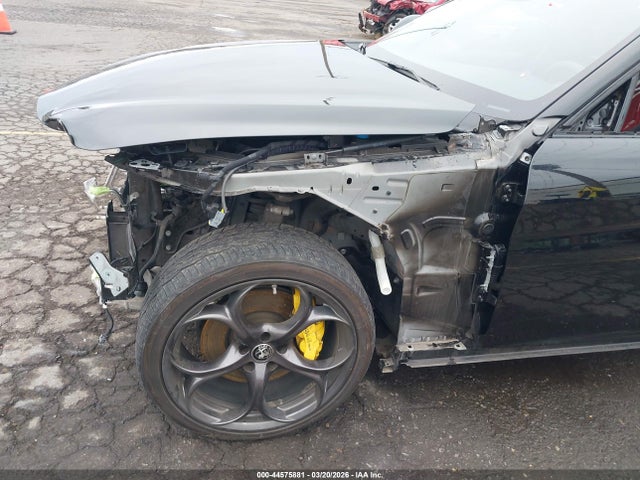 Alfa Romeo Giulia Awd 2019 ZARFANAN1K7597996 Image 18
