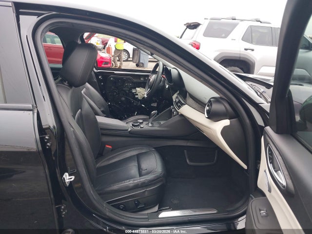 2019 ALFA ROMEO GIULIA ZARFANAN1K7597996 Photo 4