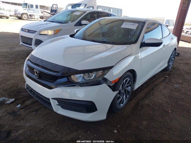 Honda Civic Lx 2018 2HGFC4B58JH304600 Image 2