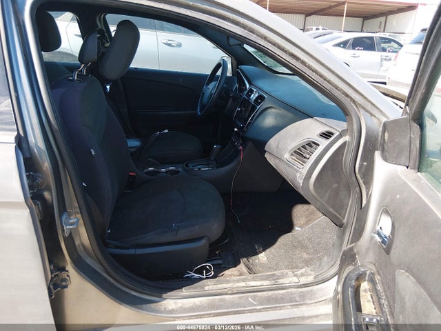 Продажа на аукционе авто 2012 Chrysler 200 Lx, vin: 1C3CCBAB1CN198020, номер лота: 44575924