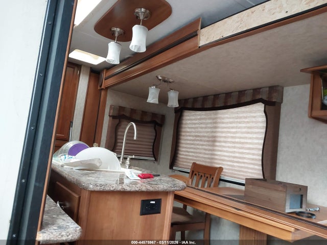 Продаж на аукціоні авто 2016 Forest River Tracer, vin: 5ZT2TRXB1GB509099, номер лоту: 44575967