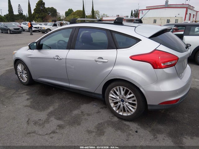 Ford Focus Titanium 2015 1FADP3N27FL241186 Image 3