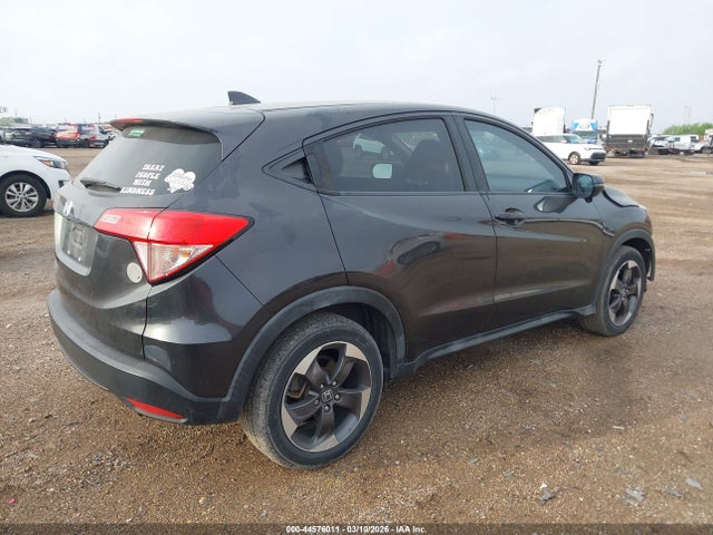 2018 HONDA HR-V 3CZRU5H57JG704325 Photo 3