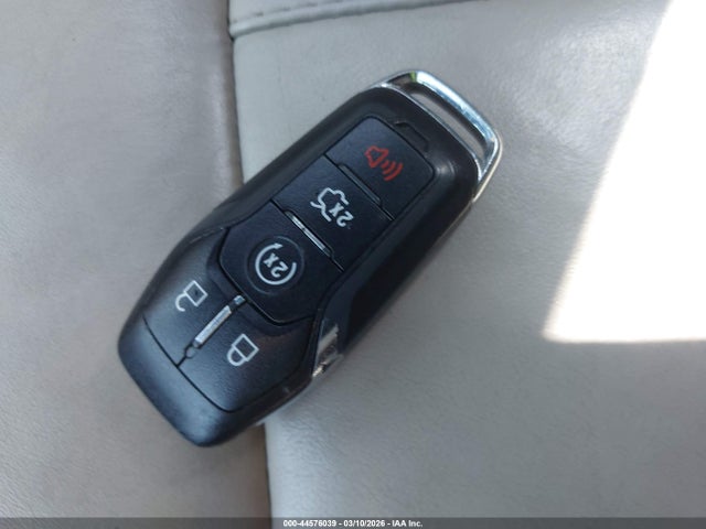 Lincoln MKZ 2016 3LN6L2J98GR633684 Image 11