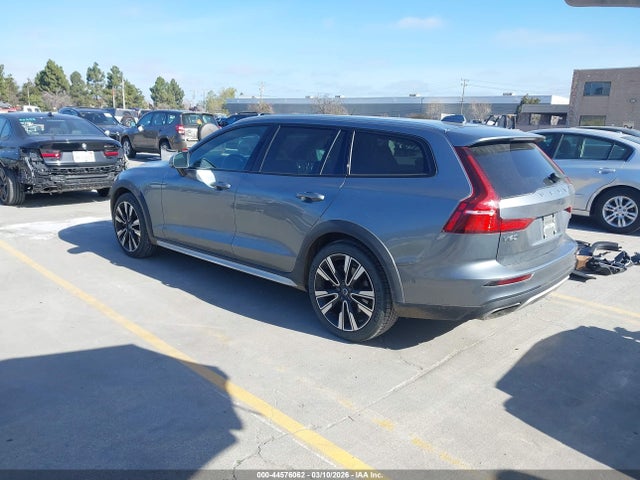 2020 VOLVO V60 CROSS COUNTRY YV4102WK5L1033452 Photo 2