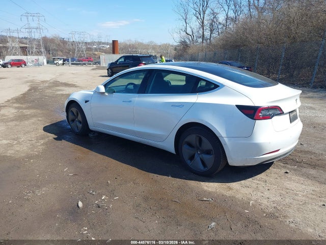 2019 TESLA MODEL 3 5YJ3E1EB5KF510606 Photo 2