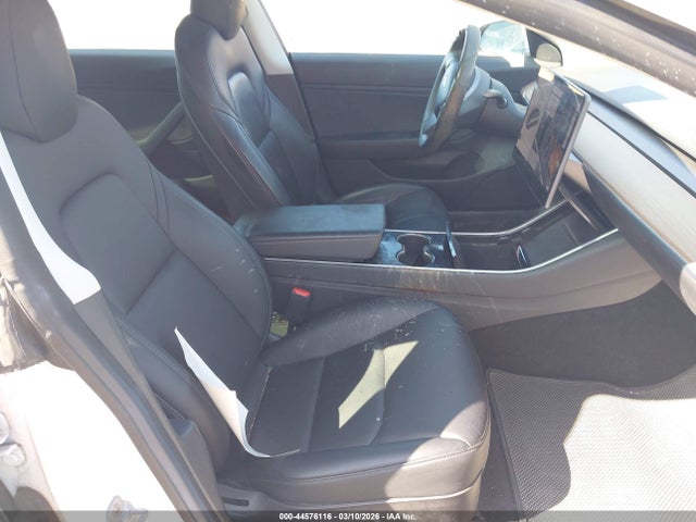 2019 TESLA MODEL 3 5YJ3E1EB5KF510606 Photo 4