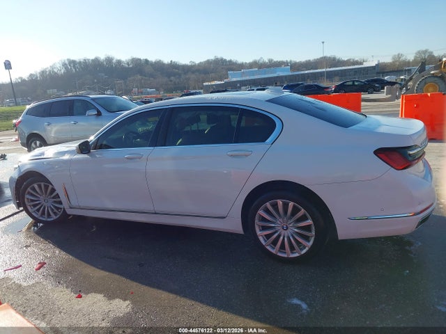 Продажа на аукционе авто 2022 Bmw 740 I Xdrive, vin: WBA7T4C0XNCH44994, номер лота: 44576122