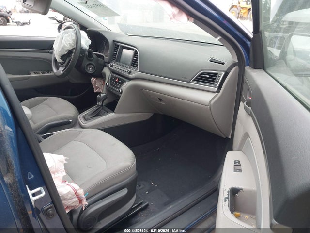 Hyundai ELANTRA SE 2017 5NPD84LF4HH123929 Image 5