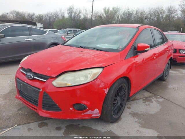 Ford FOCUS SE 2014 1FADP3F26EL176960 Image 2