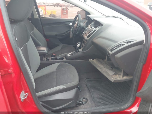 Ford FOCUS SE 2014 1FADP3F26EL176960 Image 5