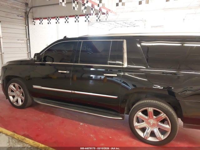 Aukcja sprzedaży 2018 Cadillac Escalade Esv Luxury, vin: 1GYS3HKJXJR311687, numer aukcji: 44576175