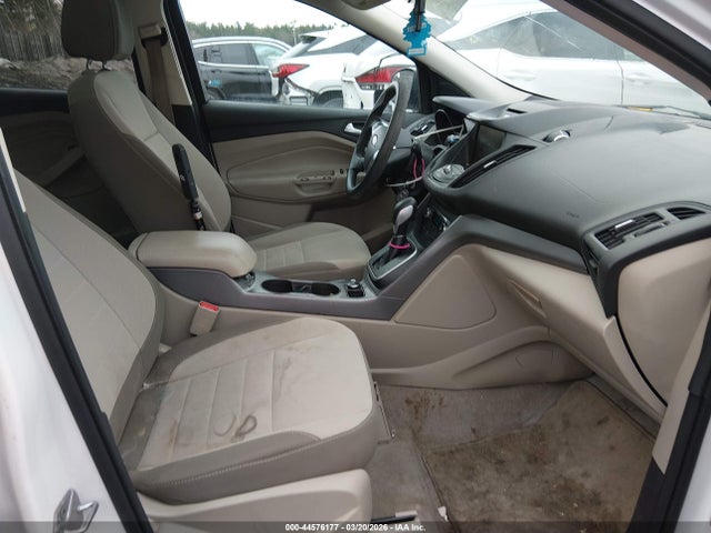 1FMCU9GX2EUA56560 Ford ESCAPE SE